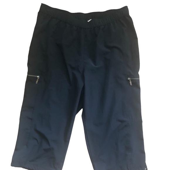 Chico’s Zenergy Crop Cargo Golf Pant Black 3/16/XL Sporty Cinched Ankle Pull On - Picture 1 of 5